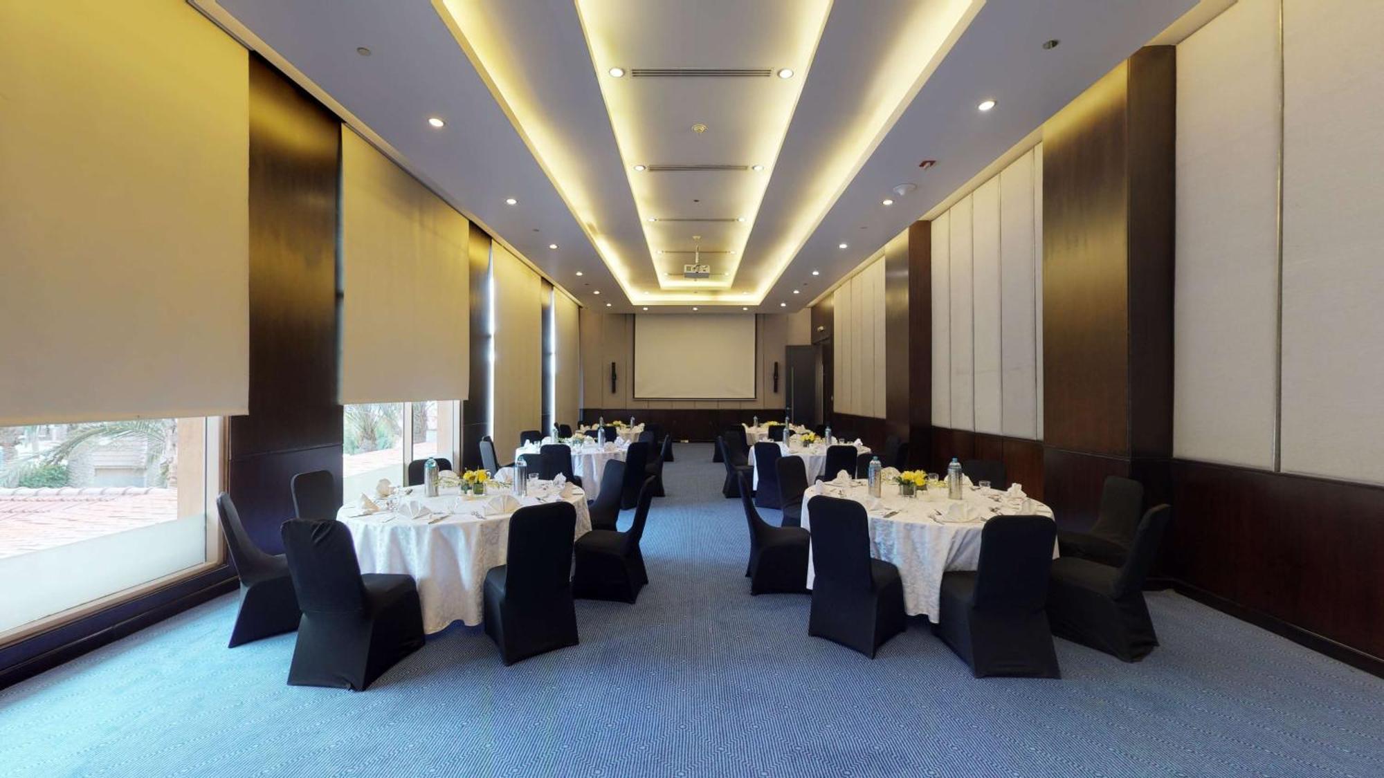 Dusit Thani Lakeview Hotel Il Cairo